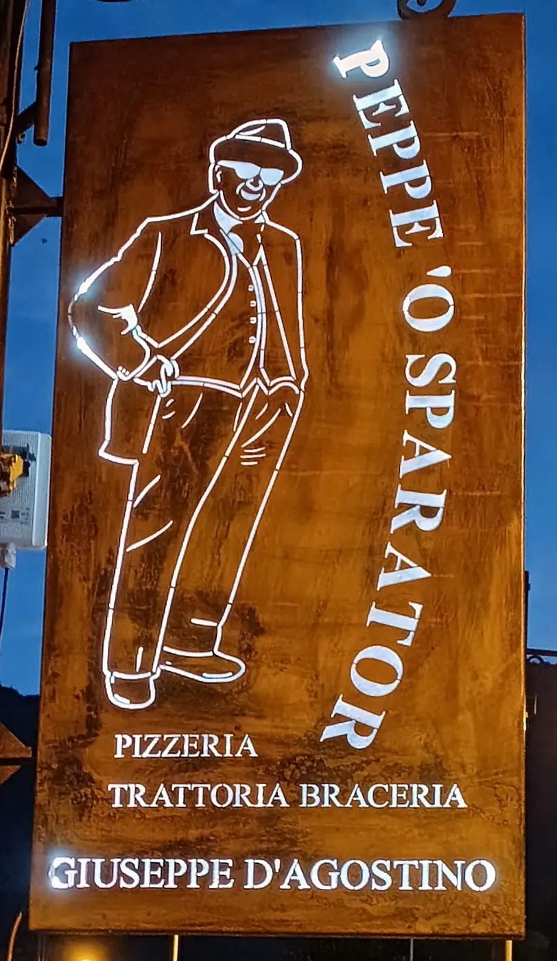 Insegna esterna Peppe O Sparatore